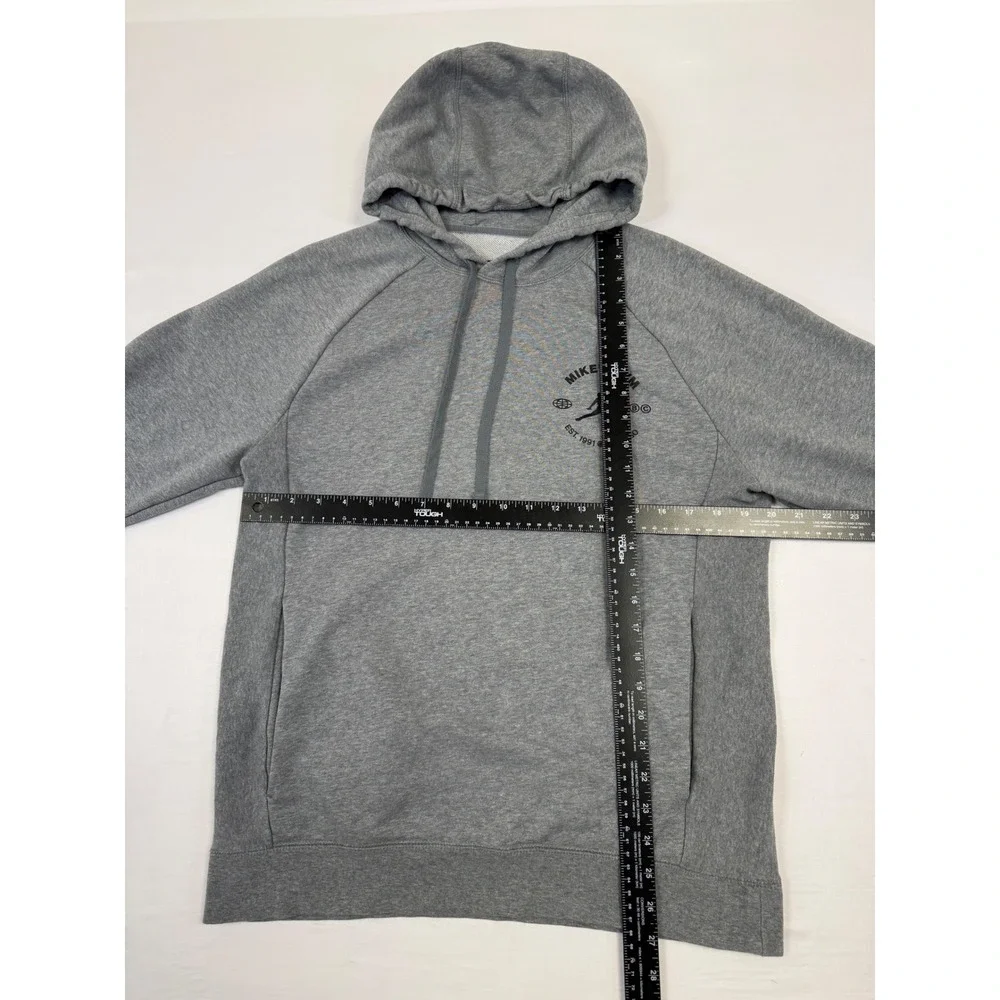 Jordan Men's Mikes Gym‎ Breakfast Club Dri-FIT Graphic Hoodie Gray Size Medium